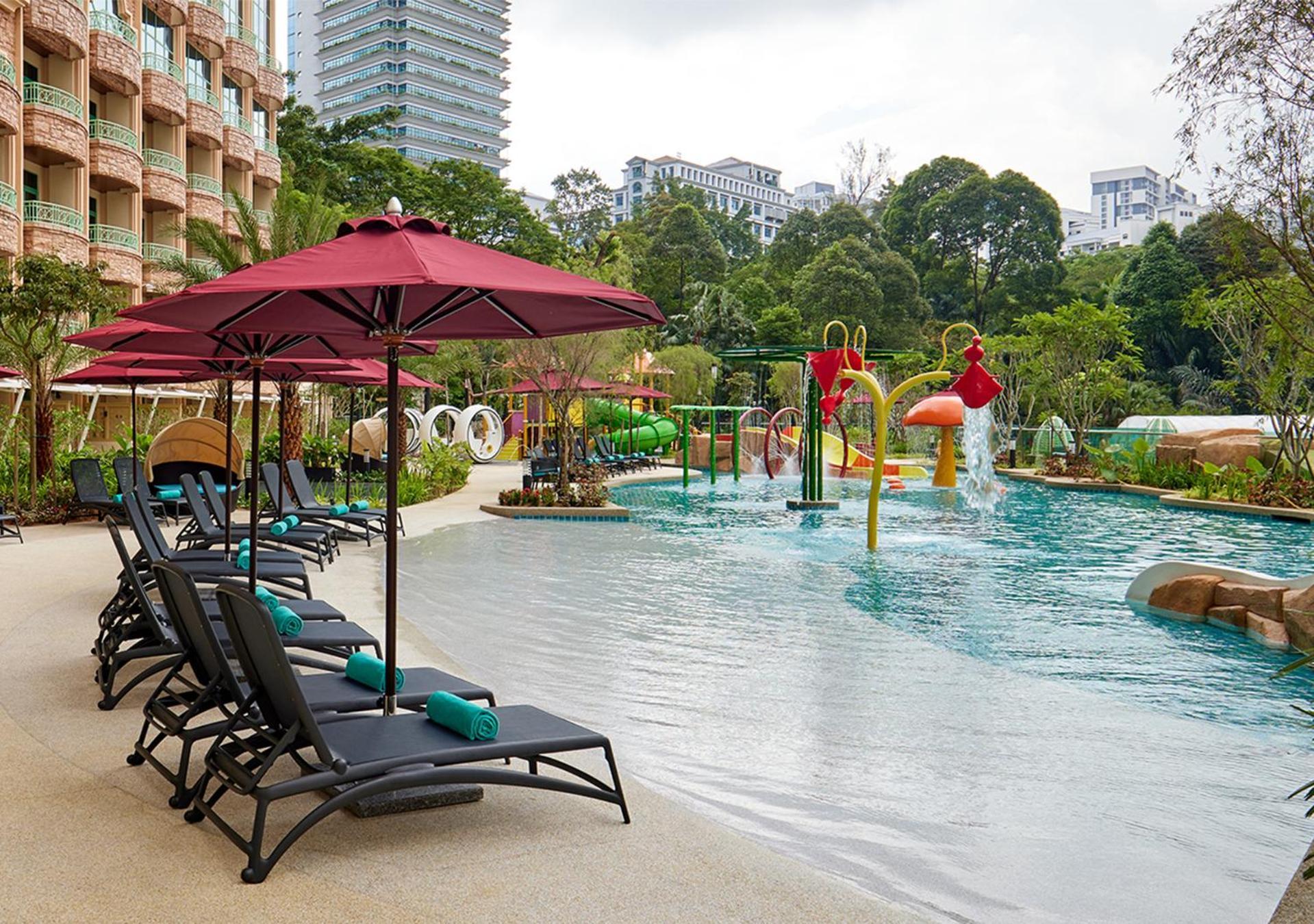 Sunway Resort Hotel Petaling Jaya Exterior foto The water playground at Shangri-La Hotel, Kuala Lumpur